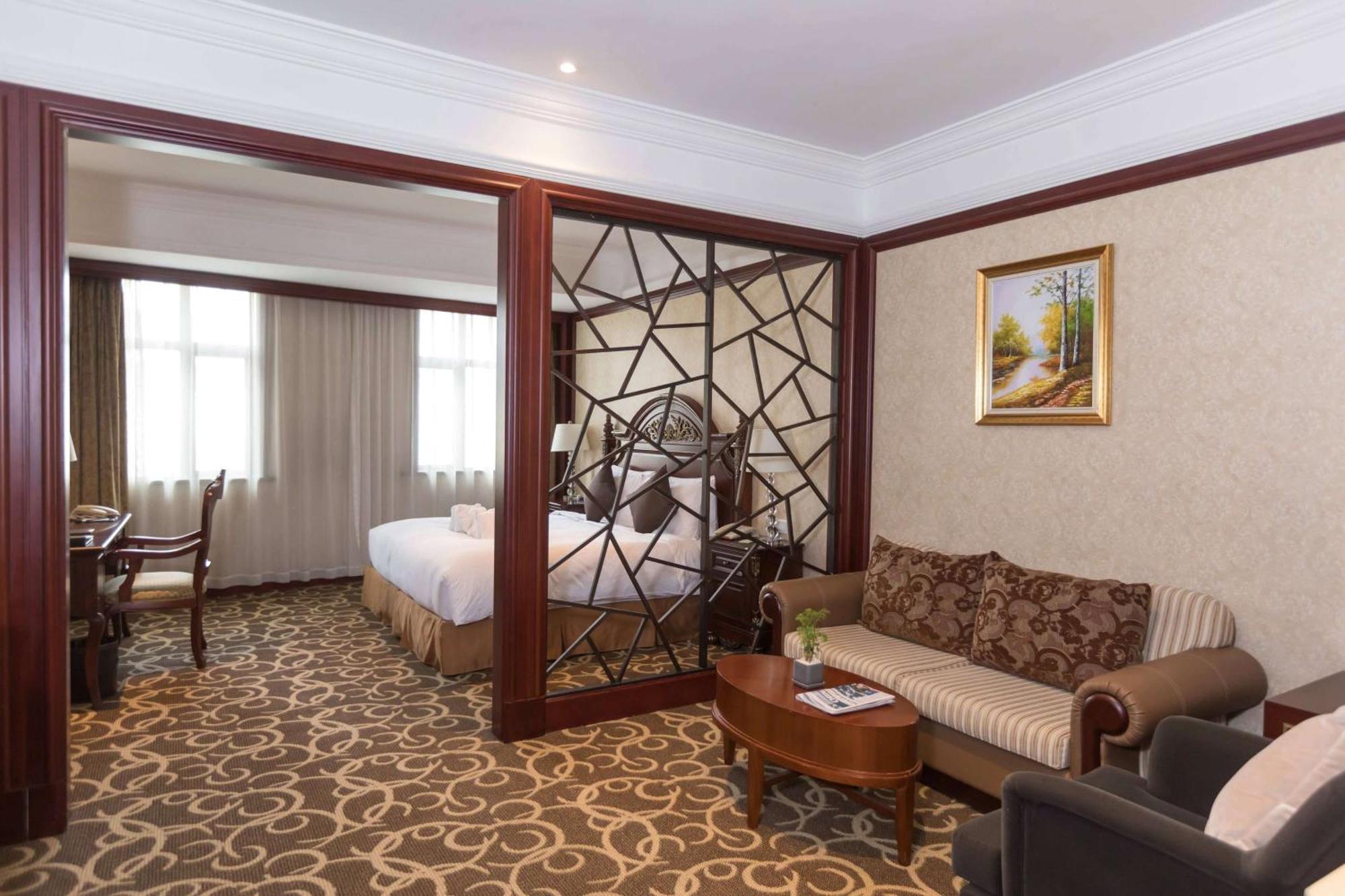 Wyndham Shanghai Hongqiao-Near Necc Экстерьер фото